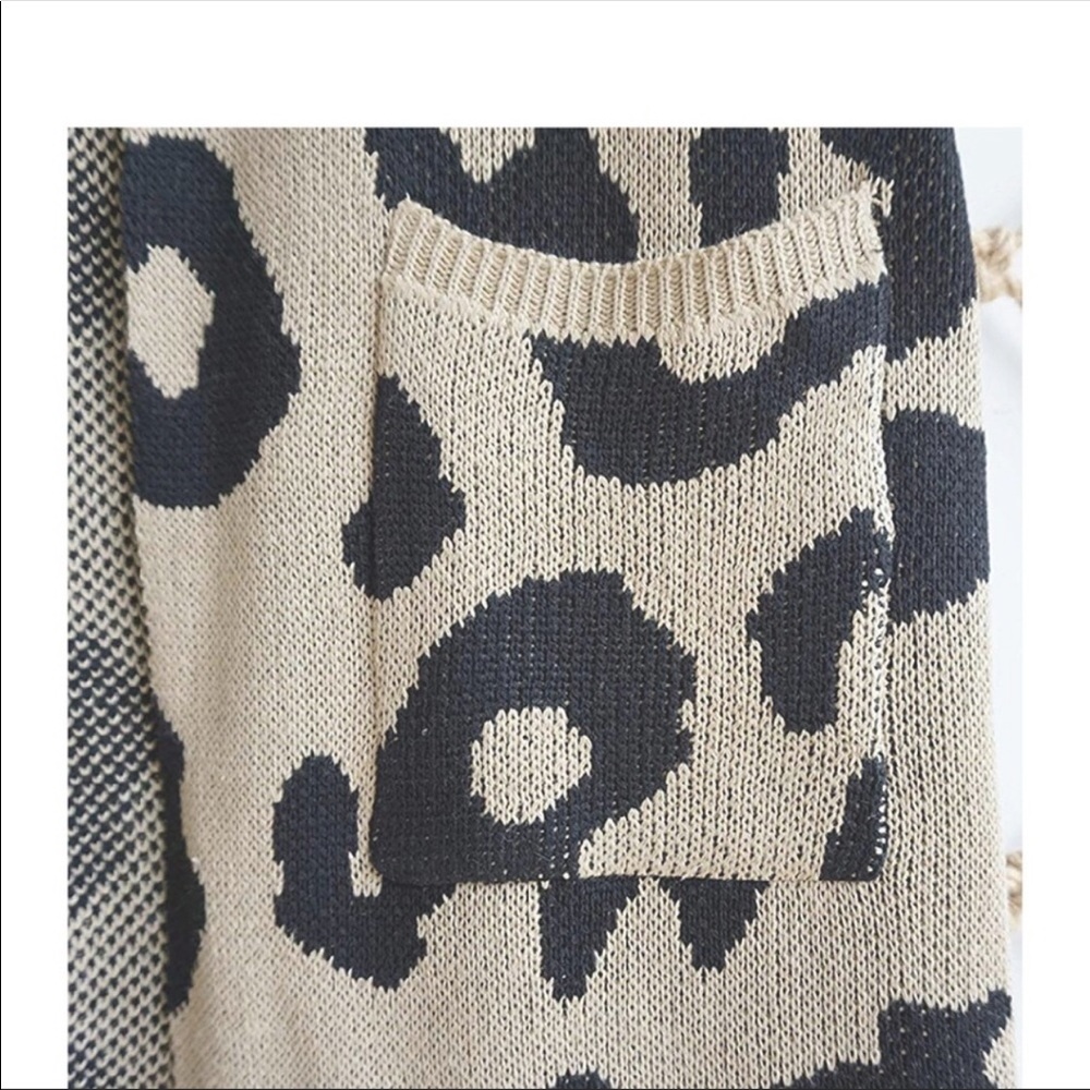 #78 New! EILEEN Long Animal knit sweater - Picture 6 of 7